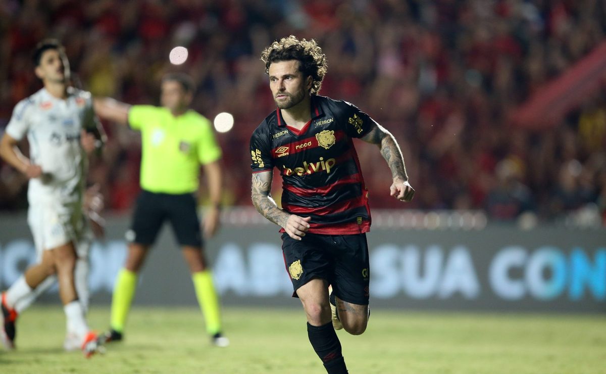 Volta de Lucas Lima no Santos não agrada e torcida manda recado a Marcelo Teixeira