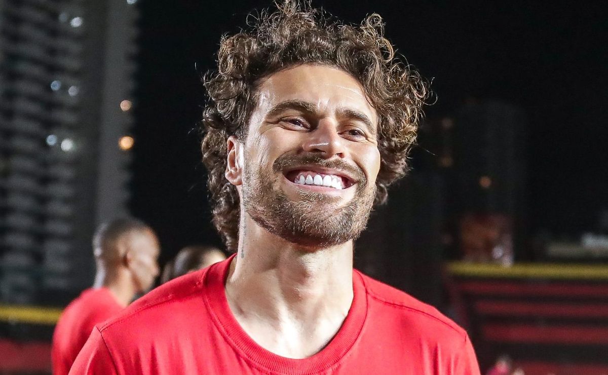 Lucas Lima se manifesta sobre volta ao Santos após virar herói no Sport: “Meu desejo”