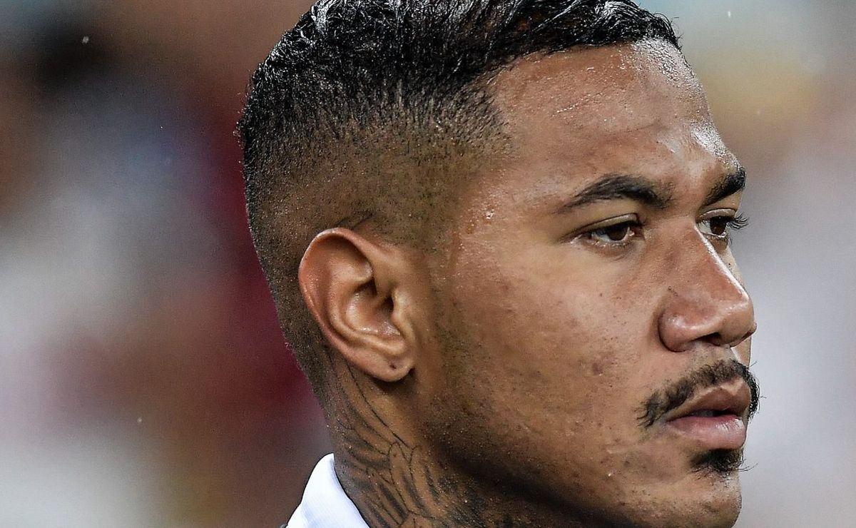 Zé Gabriel recebe propostas do Coritiba e da Ásia e não fica no Vasco em 2025