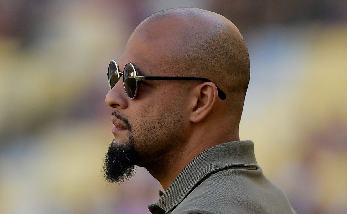 Briga de Felipe Melo e Thiago Silva potencializou decisão de Mano Menezes no Fluminense, diz jornalista