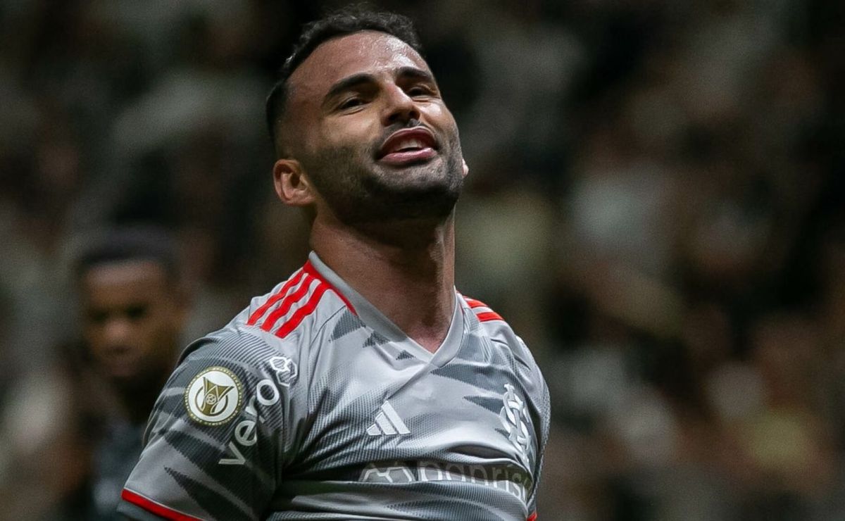 Internacional é acionado na Justiça pelo Flamengo por dívida de Thiago Maia