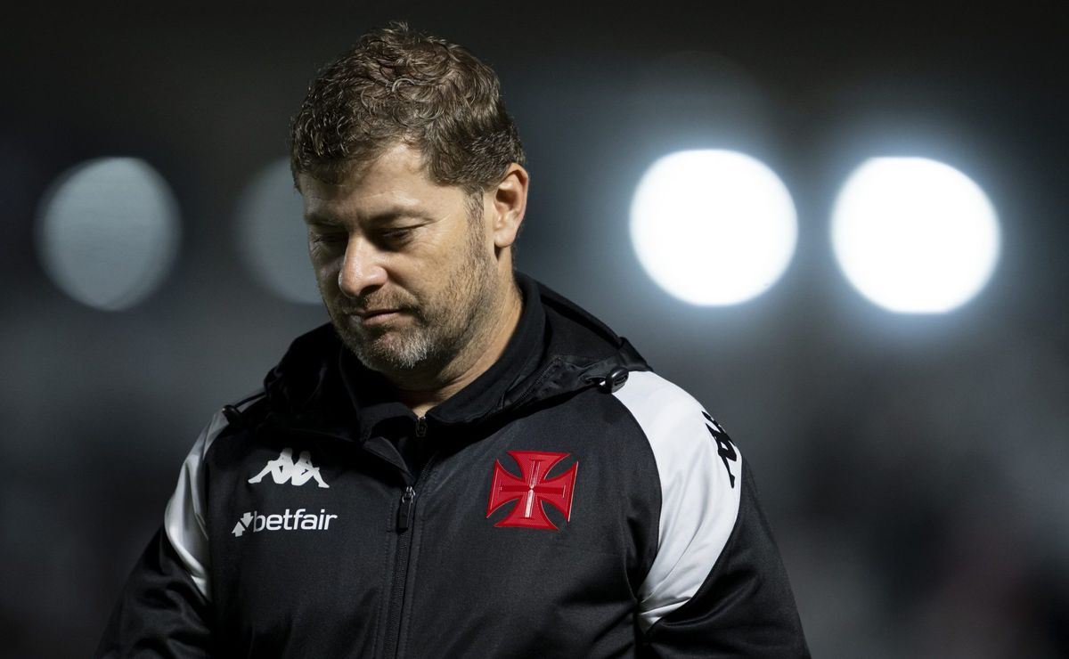 Saída de Rafael Paiva tem 4 motivos expostos em sequência negativa do Vasco