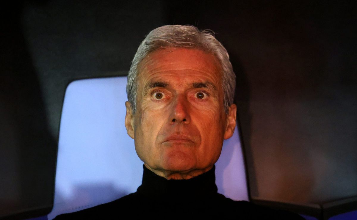 Luís Castro está chegando ao Santos e deve fazer 3 mudanças no time de Carille