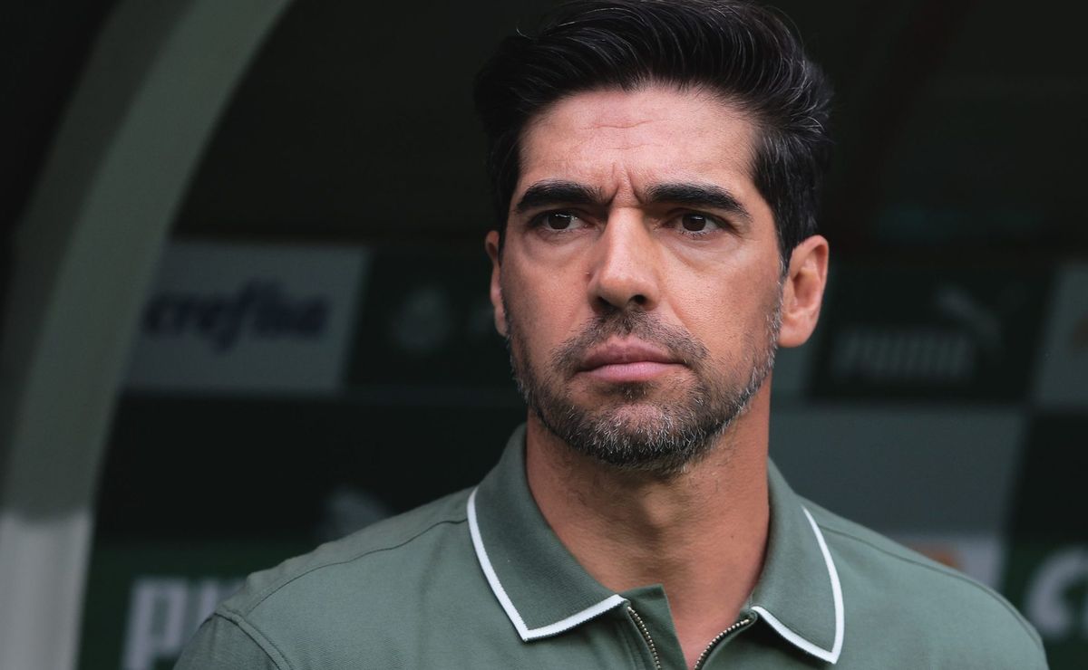 Abel Ferreira critica arbitragem de Palmeiras X Botafogo e rebate polêmica envolvendo John Textor: “Quem tem...”