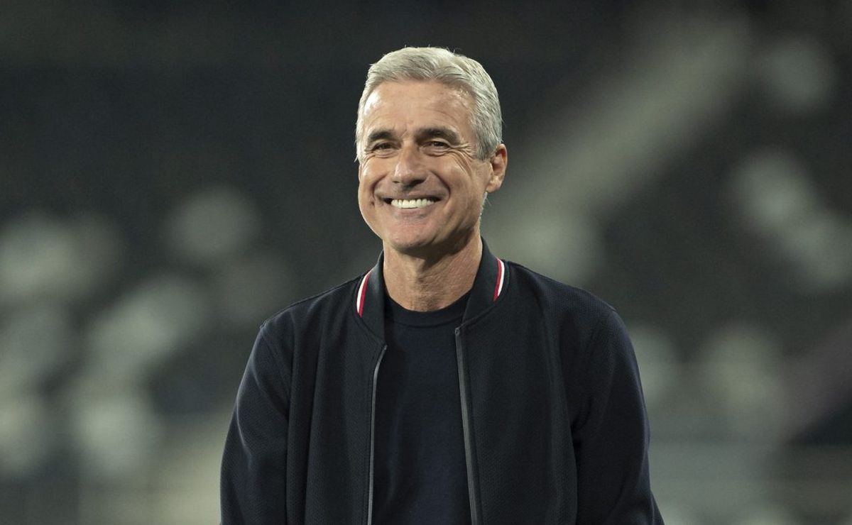 Luís Castro como novo técnico do Santos para arrumar até fora do campo, diz repórter