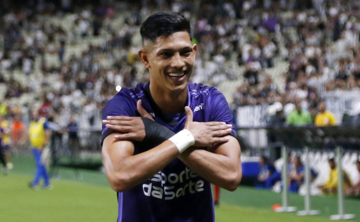 Flamengo entra na disputa com Corinthians e Palmeiras pela contratação de Erick Pulga, do Ceará