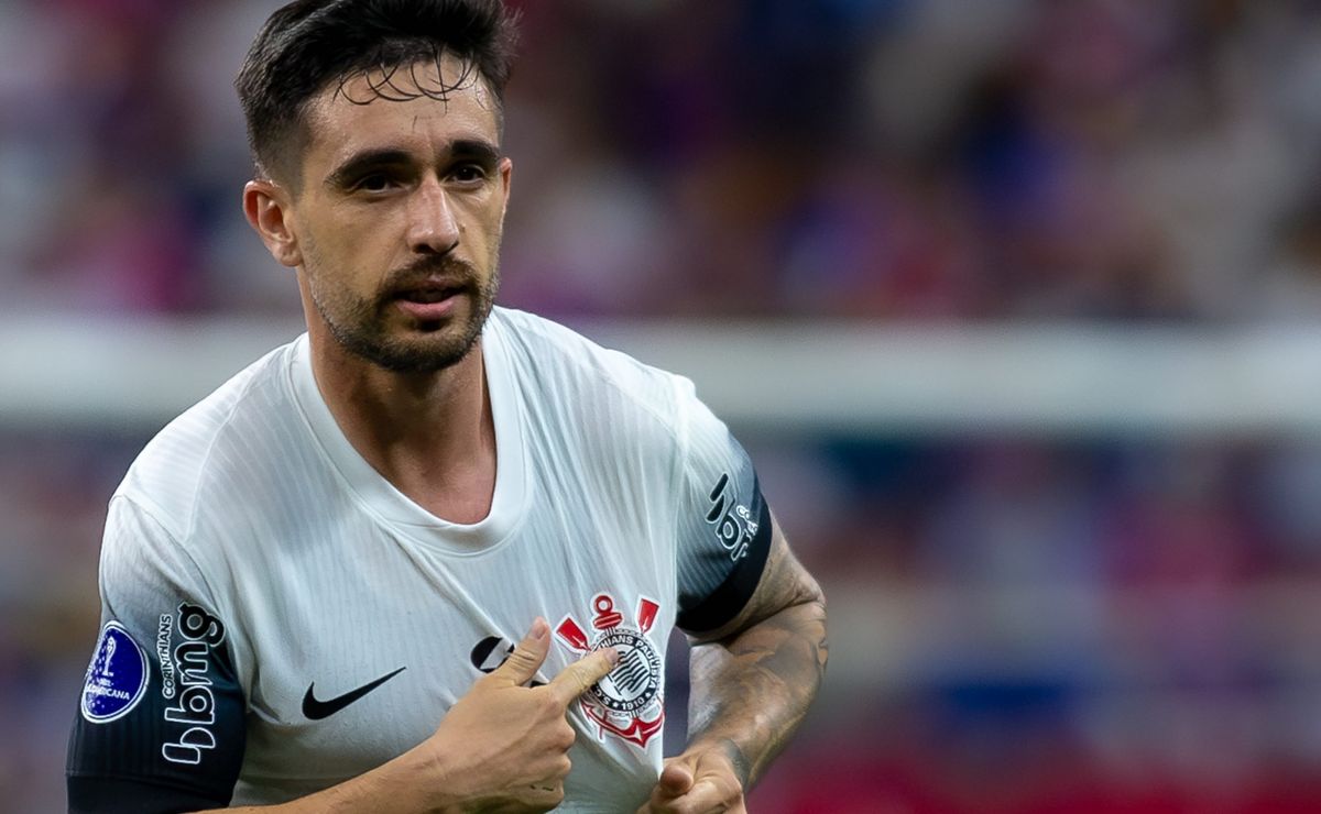 Igor Coronado recebe contatos dos Emirados Árabes e se define sobre saída do Corinthians
