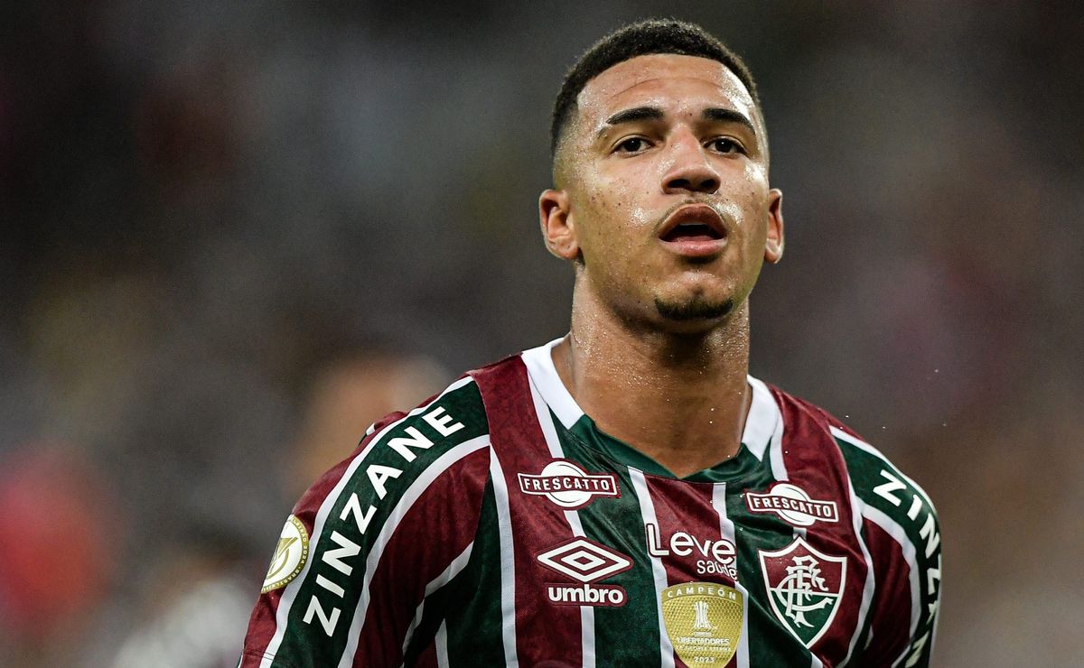Kauã Elias tem reviravolta em negociação com Real Sociedad e Fluminense se posiciona sobre venda