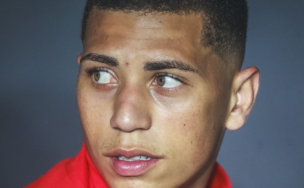 Internacional já sabe quando Gabriel Carvalho poderá sair do Beira-Rio e será em 2025