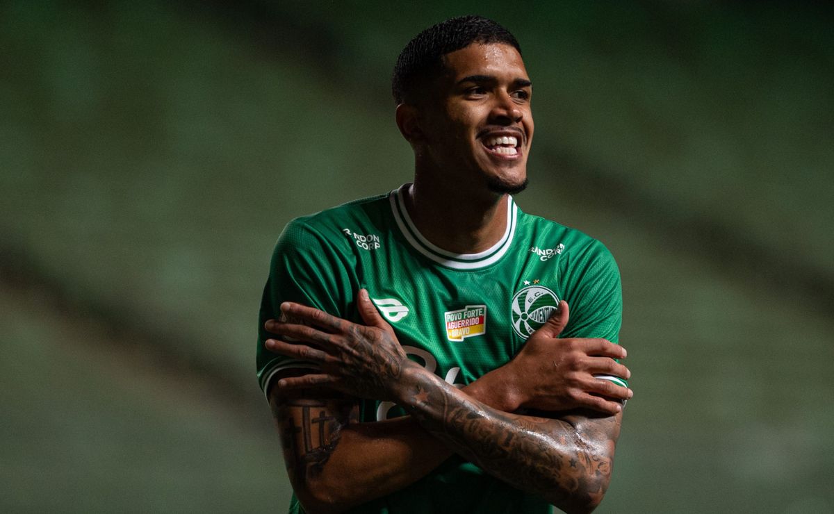 Vasco deseja comprar Lucas Barbosa, do Santos, e valor da transferência pode chegar em R$25 milhões