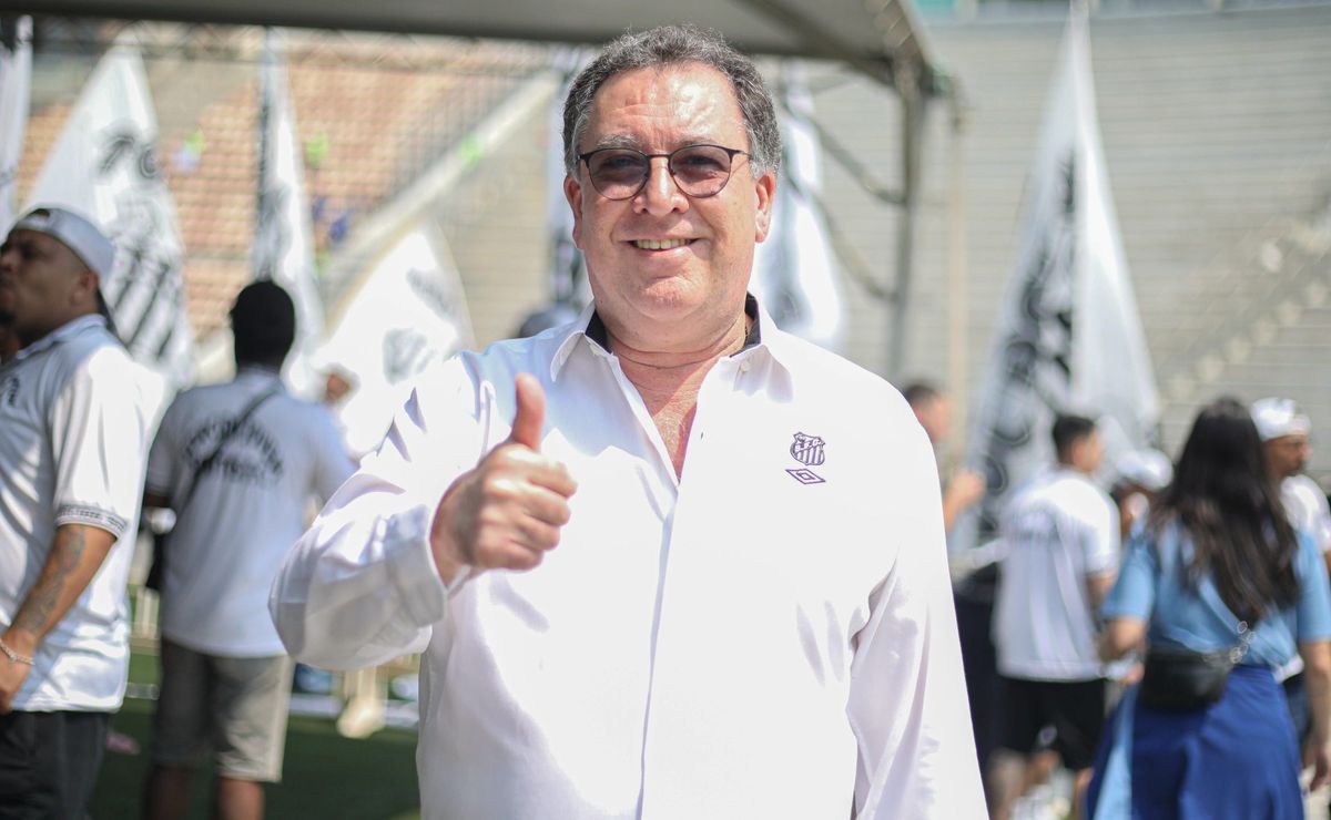 Santos de Marcelo Teixeira aceita R$ 25 milhões e Vasco demonstra interesse em Lucas Barbosa