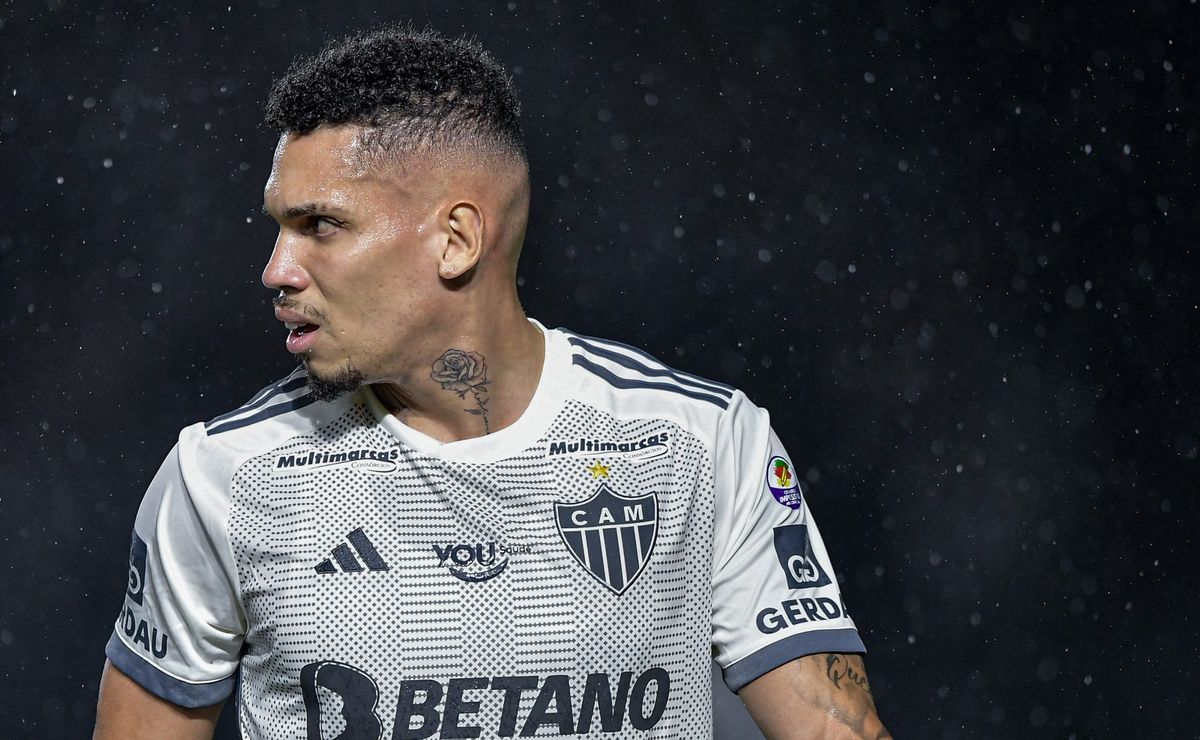 Atlético-MG perde título da Libertadores com um a mais, e torcida critica Paulinho