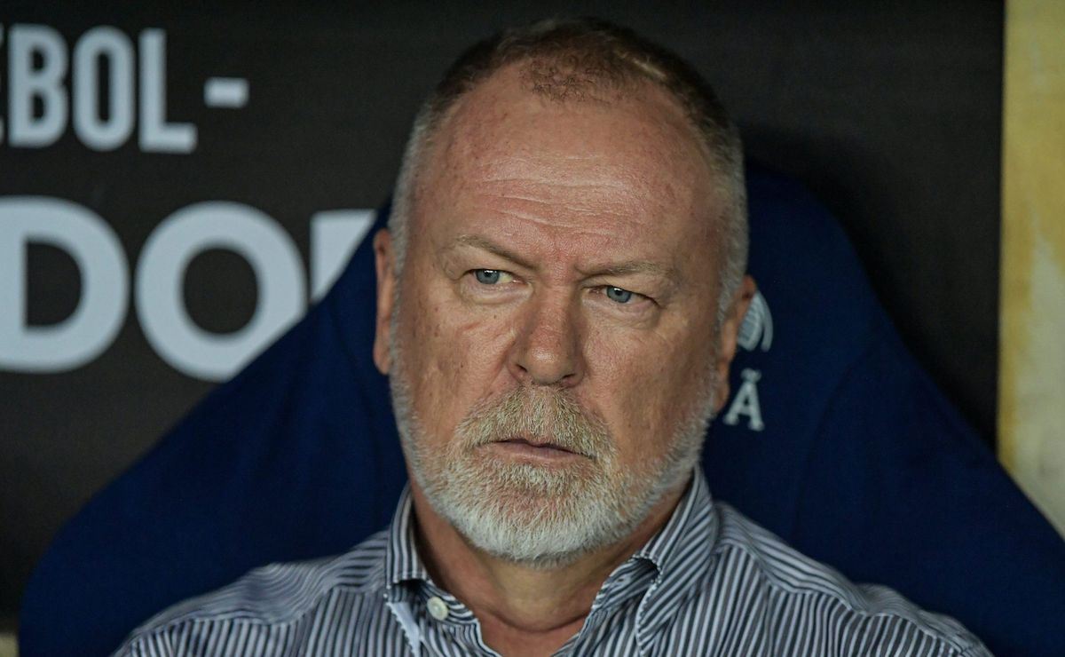 Mano Menezes destaca importância do mental na busca do Fluminense pelo empate