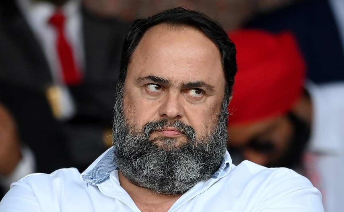 Magnata grego faz proposta para comprar o Vasco e já quer assinar acordo ainda neste ano