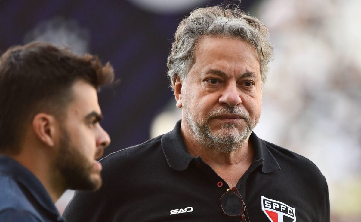 Flamengo tem caminho livre para assinar com camisa 10 após desistência do São Paulo de Casares