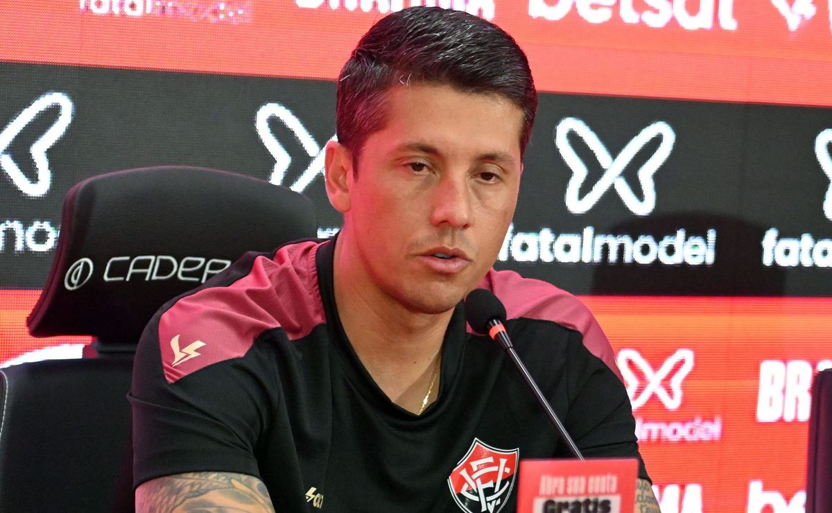 Thiago Carpini projeta Vitória X Grêmio, pelo Brasileirão: “Merecemos mais”