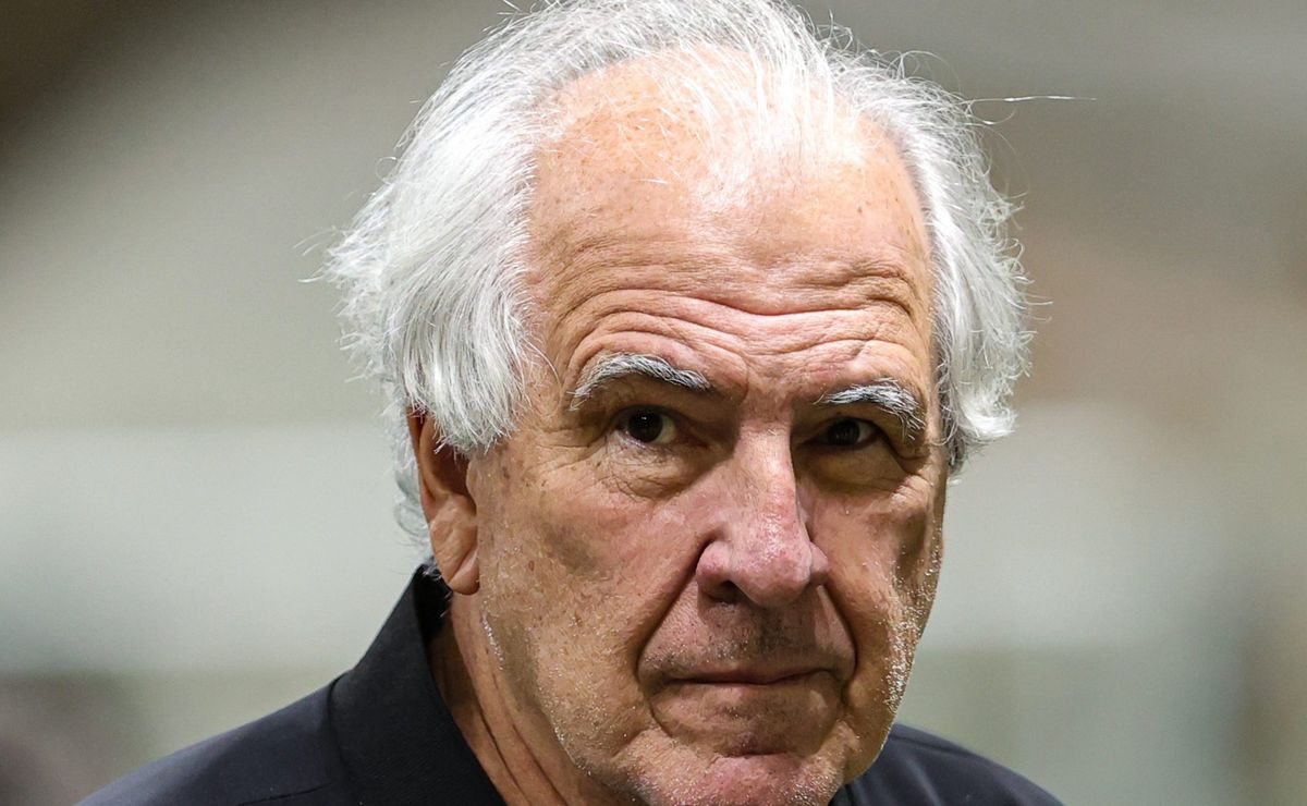 Rubens Menin, dono do Atlético-MG, toma chapéu do Coritiba por zagueiro Willian Machado