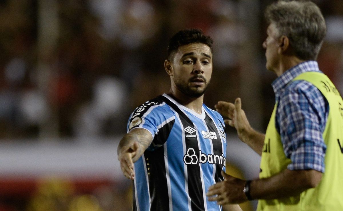João Pedro tem decreto na torcida do Grêmio após jogo contra Vitória: “Acerto”