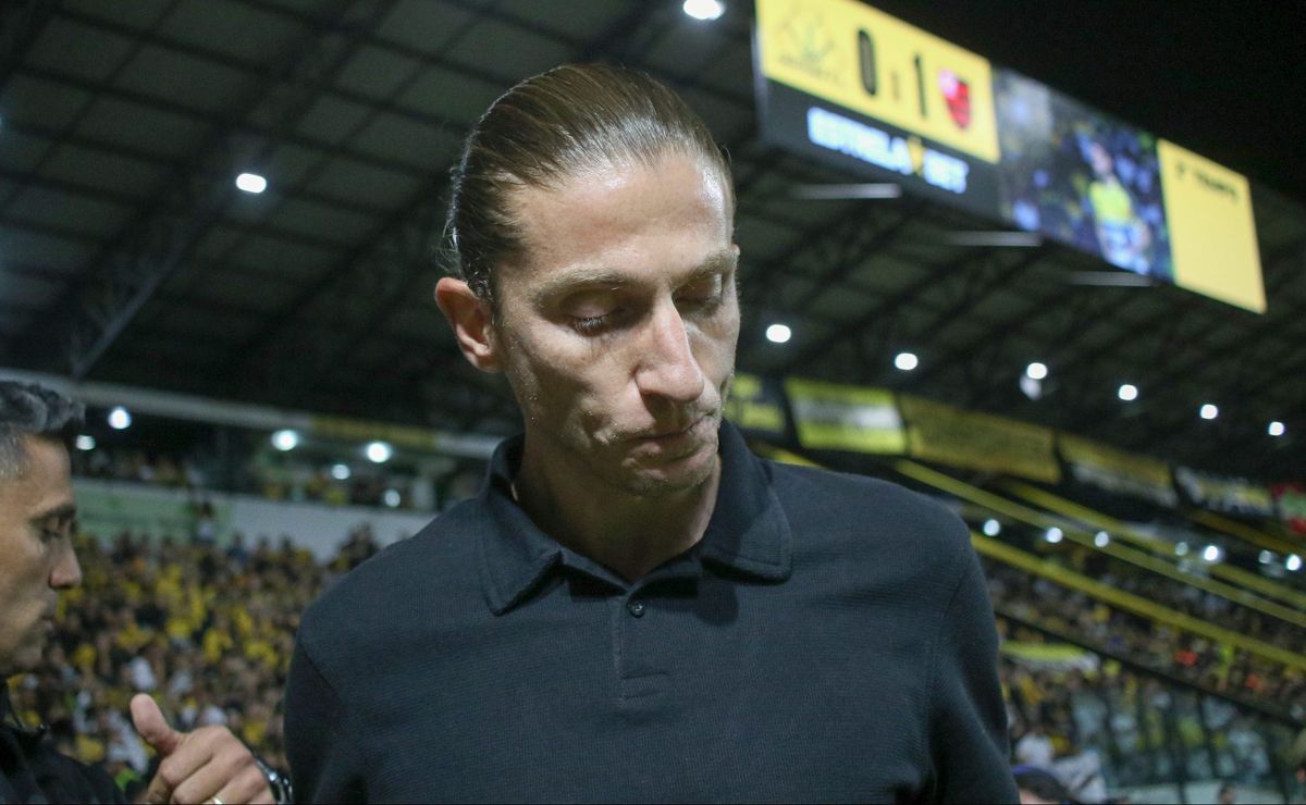 Bruno Henrique revela importância de Filipe Luís na polêmica entre Flamengo e Fluminense: “Mérito todo dele”