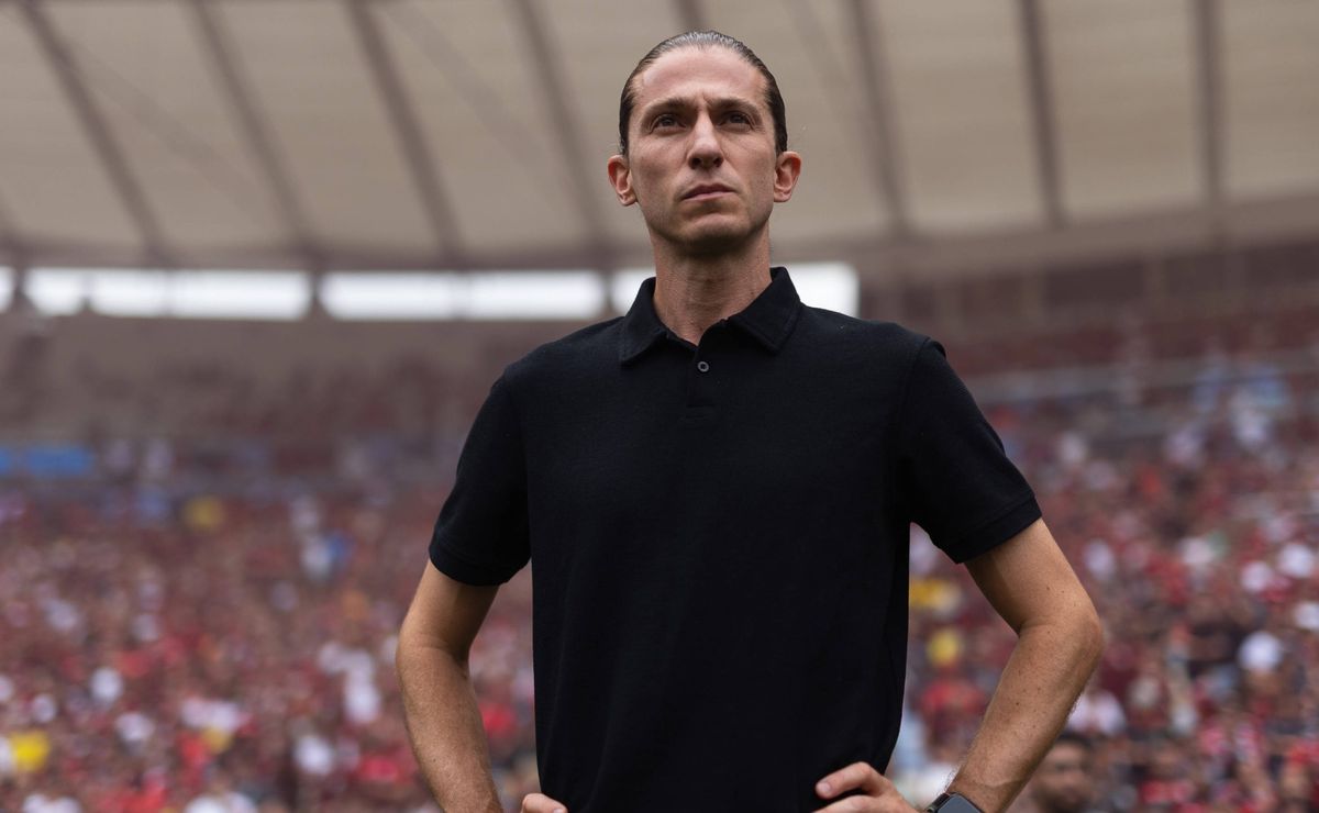 Flamengo assina com meio-campista até 2028 com aval de Filipe Luis e tem plano para Evertton Araújo