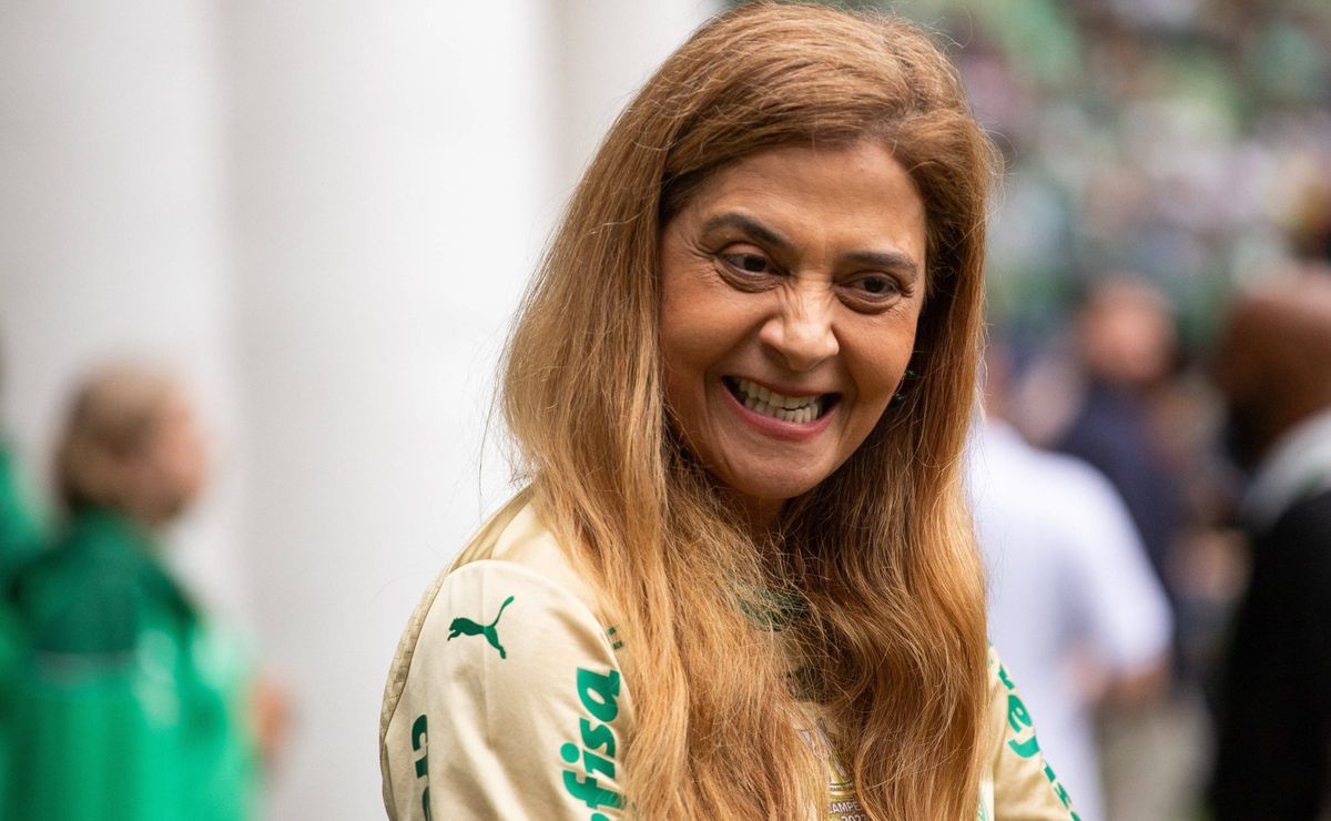 Leila Pereira pode aproveitar vacilo do Flamengo para contratar centroavante de peso e levar Cucho Hernández