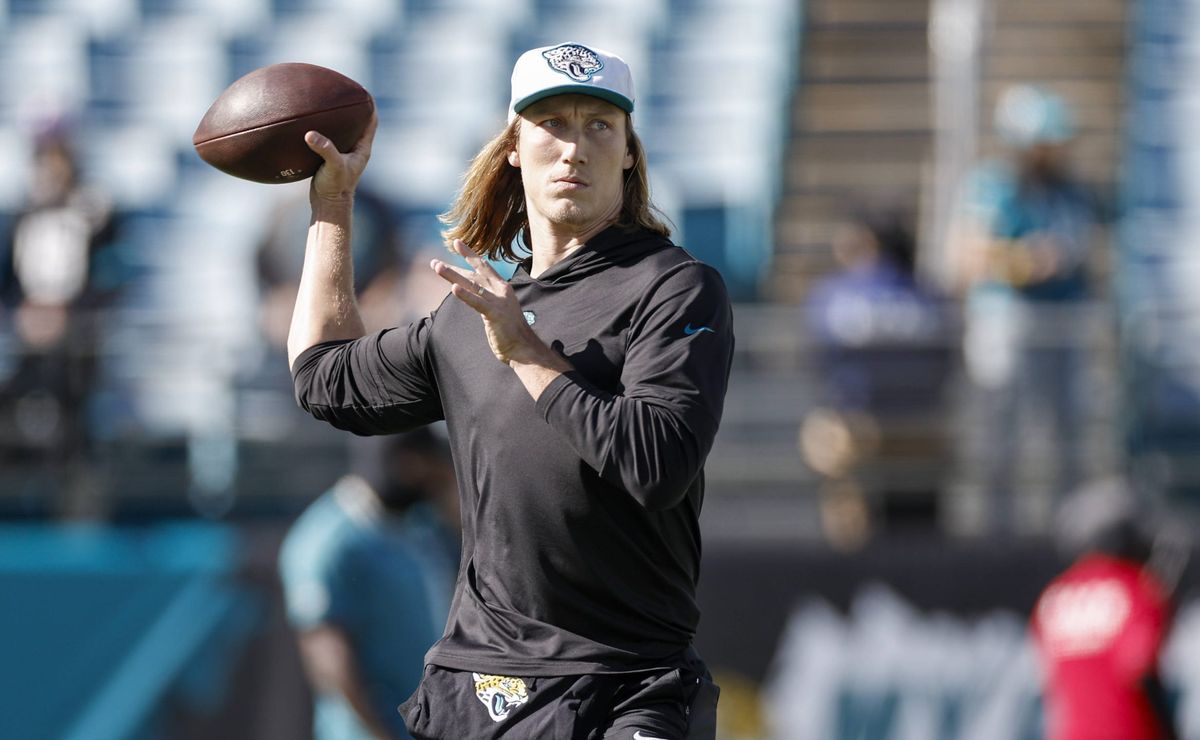 NFL impõe multa surpreendente após pancada tardia de Azeez Al-Shaair em Trevor Lawrence dos Jaguars