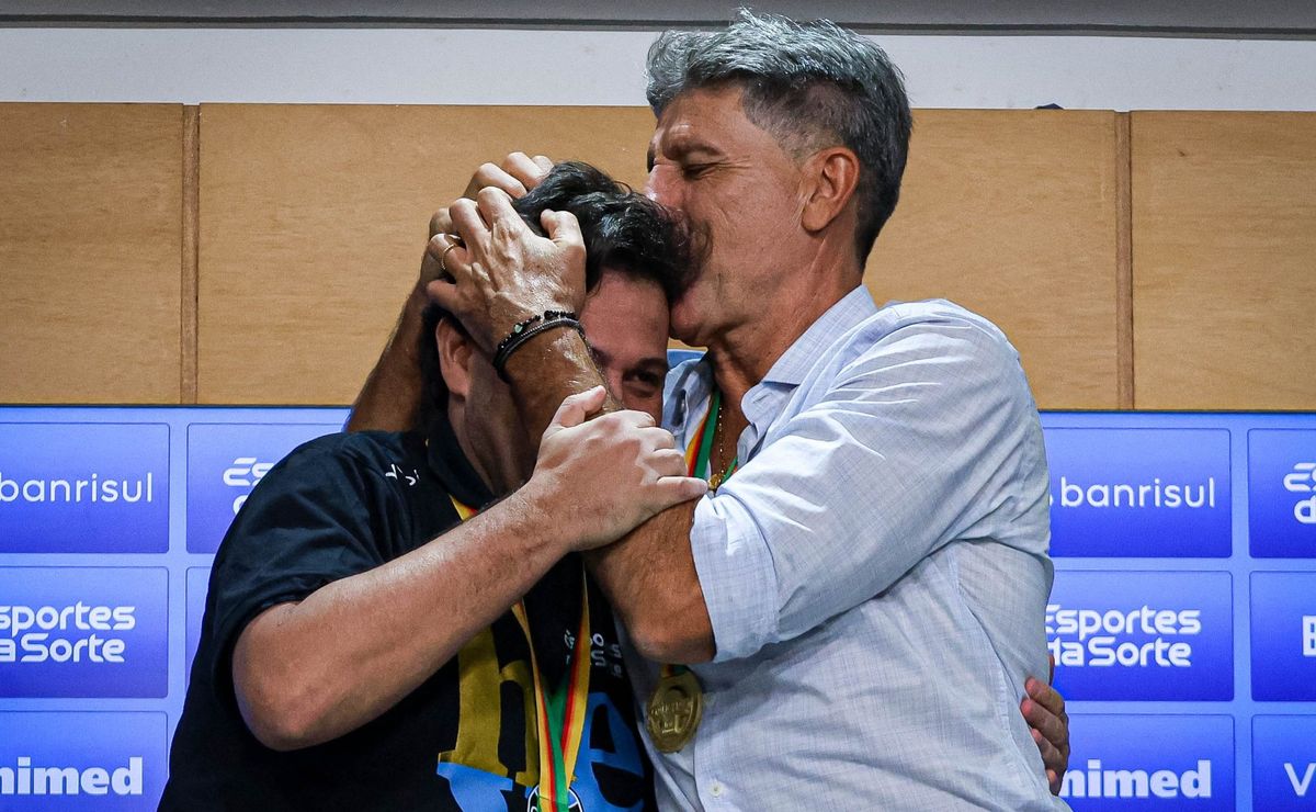 Alberto Guerra confirma chegada de reforços ao Grêmio antes de reunião com Renato Portaluppi