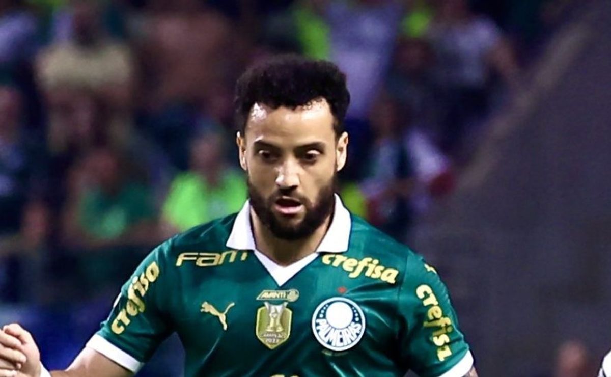 Felipe Anderson vai mal no Palmeiras e situação chega na Itália de forma polêmica