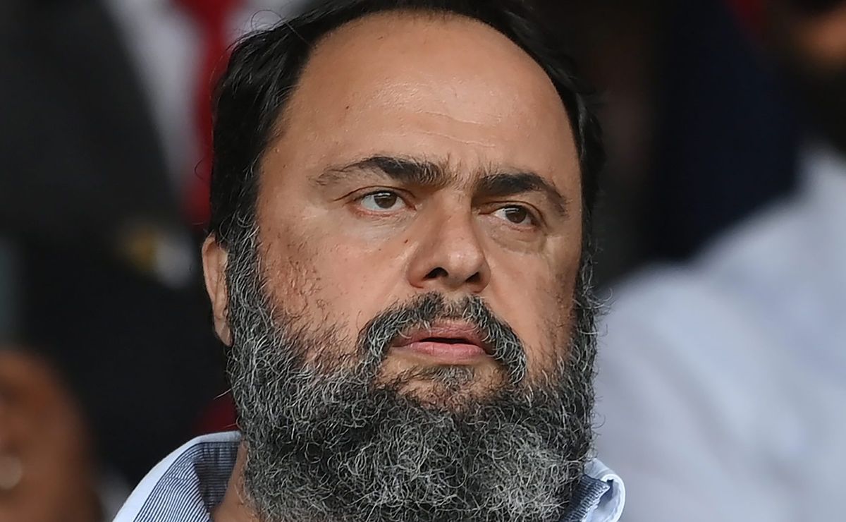 Vasco e Evangelos Marinakis avançam em negociação, informa Lauro Jardim