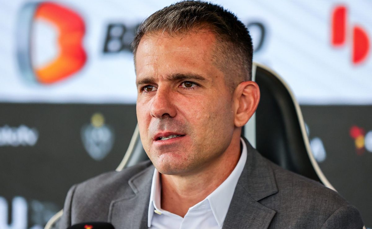 Victor toma a frente no Atlético-MG e pode negociar Alan Franco com o Tigres, do México