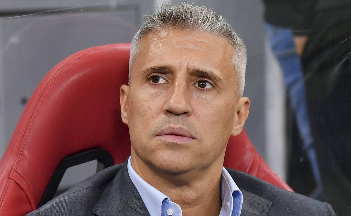 Após considerar Tite, Pedro Caixinha e até Matías Almeyda, Grêmio recebe recusa de Hernán Crespo