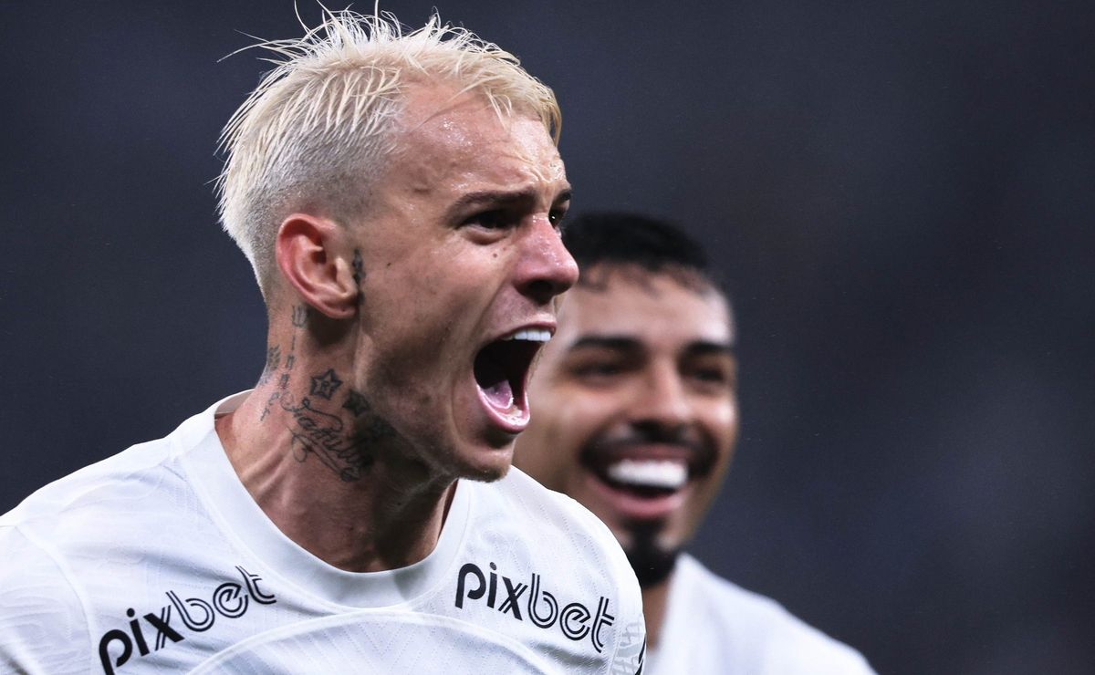 Corinthians não quer deixar Róger Guedes ir para o Flamengo e prepara oferta