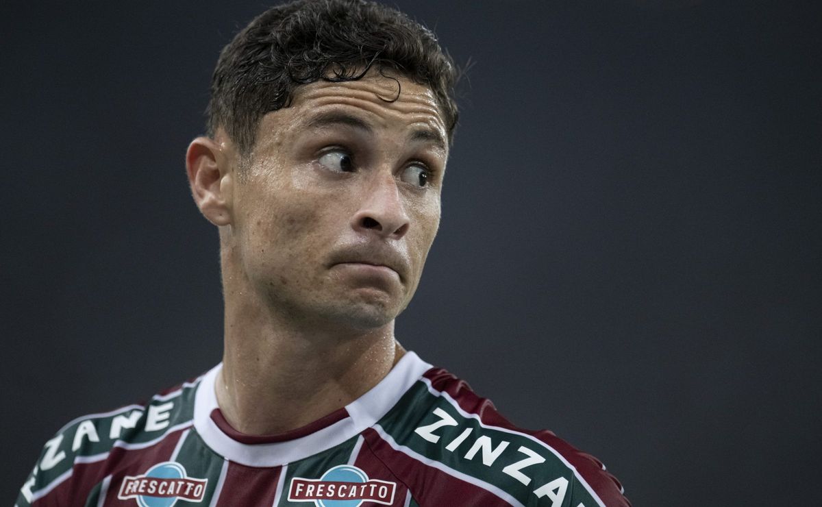 Diogo Barbosa recebe oferta para deixar o Fluminense cenário para negociação é revelado