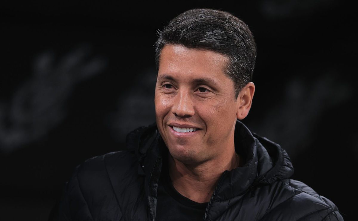 Thiago Carpini revela que São Paulo vai ter jogador do Vitória com retorno de Luan