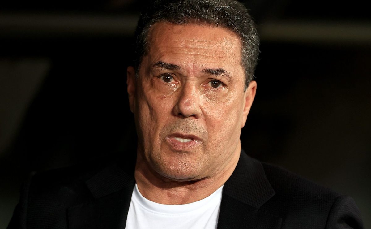 Vanderlei Luxemburgo enaltece trabalho de Artur Jorge no Botafogo e parabeniza grupo: “Se apresentou”