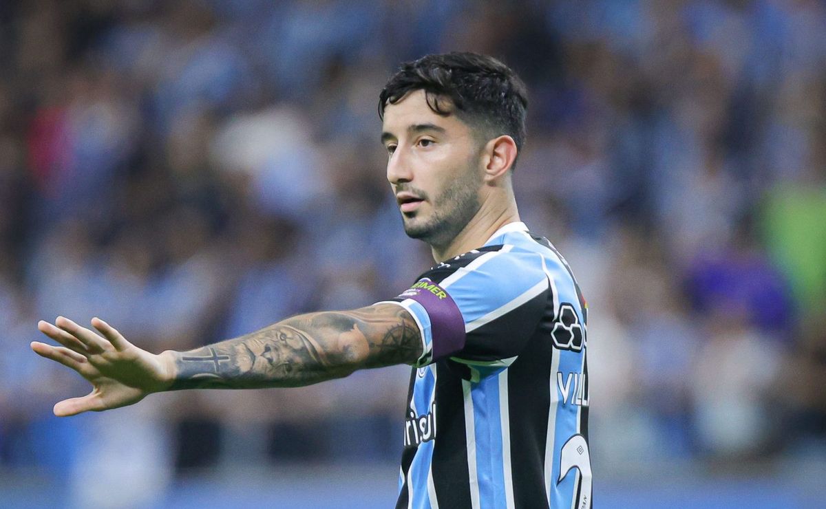 Palmeiras decide comprar Villasanti do Grêmio por R$ 54 milhões + Caio Paulista