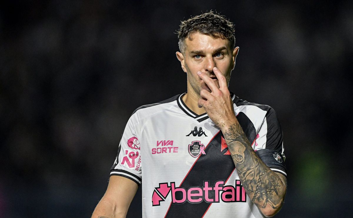 Fluminense recebe oferta para contratar Vegetti, do Vasco