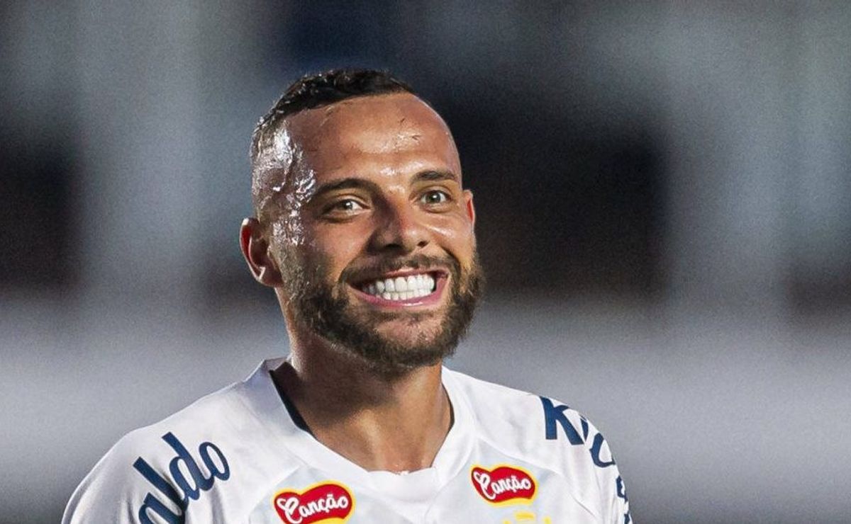 Marcelo Teixeira toma decisão no Santos e descarta envolver Guilherme em negociação por Erick