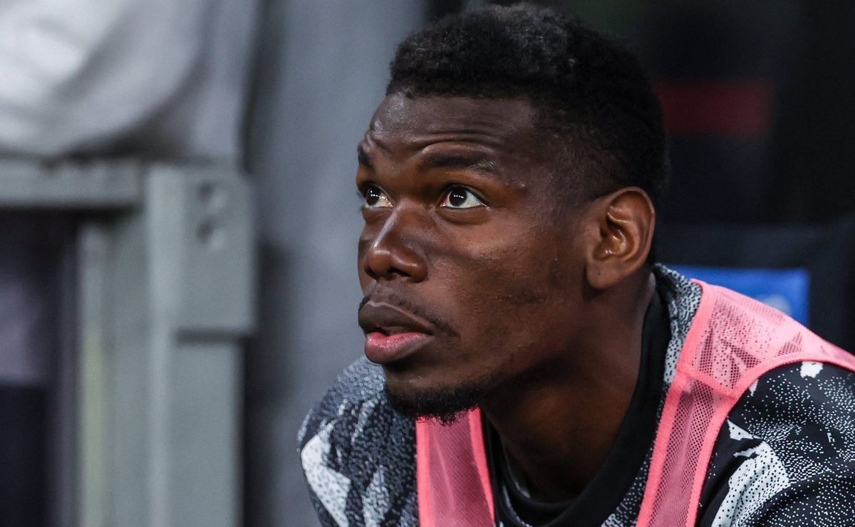Em meio as ligações ao Corinthians, Pogba está na mira do Manchester City, diz jornal
