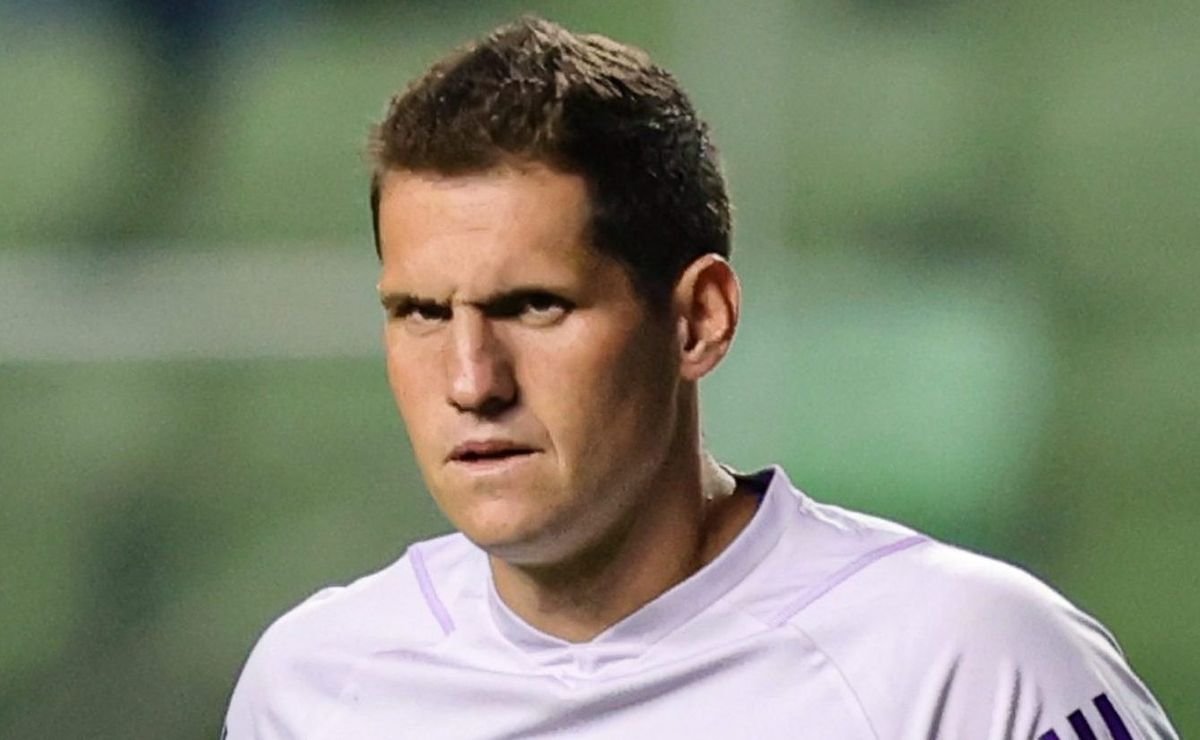 Rafael Cabral vive drama no Cruzeiro e possível rescisão chega ao Santos