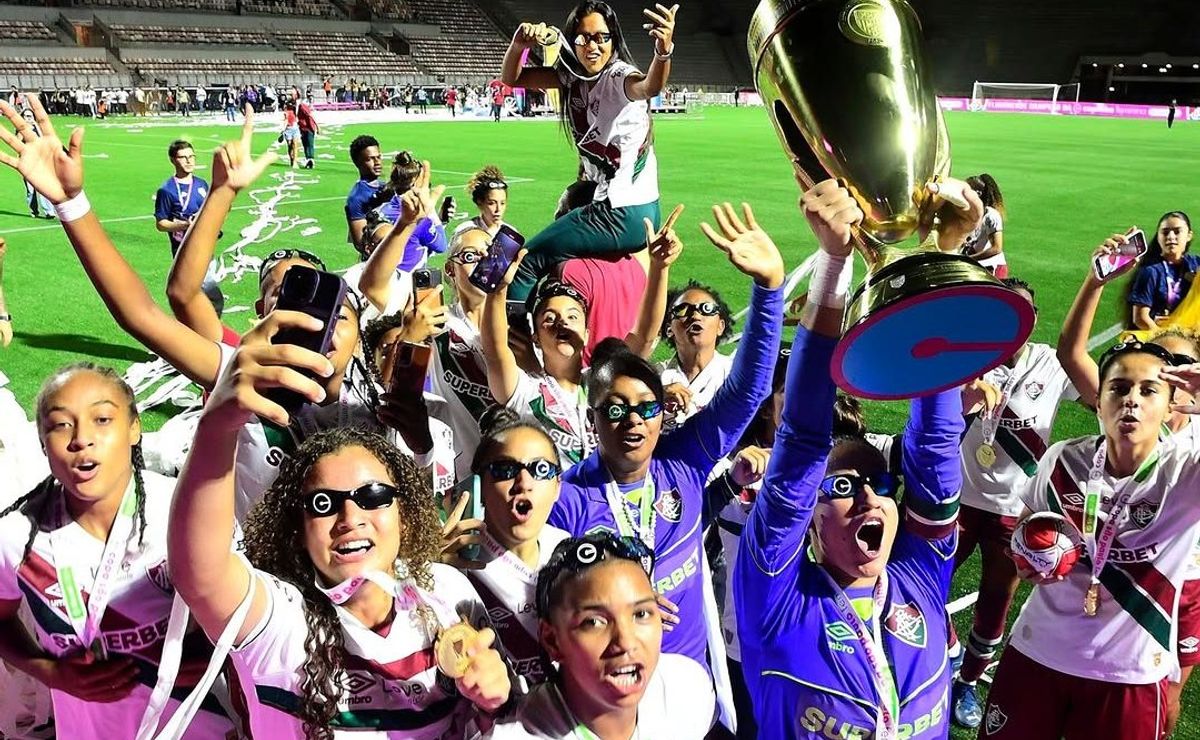 Fluminense brilha nos pênaltis sobre o Inter e levanta a taça da Copinha 2024