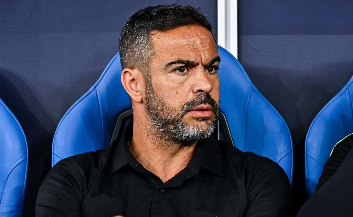 Botafogo já tem substituto de Artur Jorge aprovado e Pedro Caixinha é bem avaliado