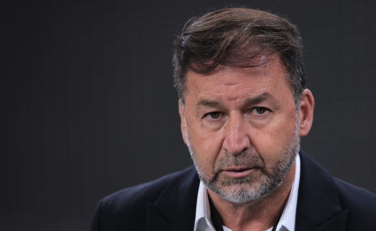 Corinthians confirma contato da Fatal Model, mas afirma que não há conversas por parceria de Pogba