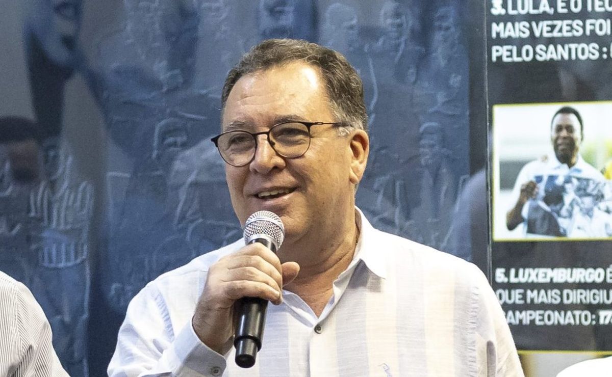 Marcelo Teixeira tem trunfo financeiro para fechar com Gustavo Quinteros no Santos
