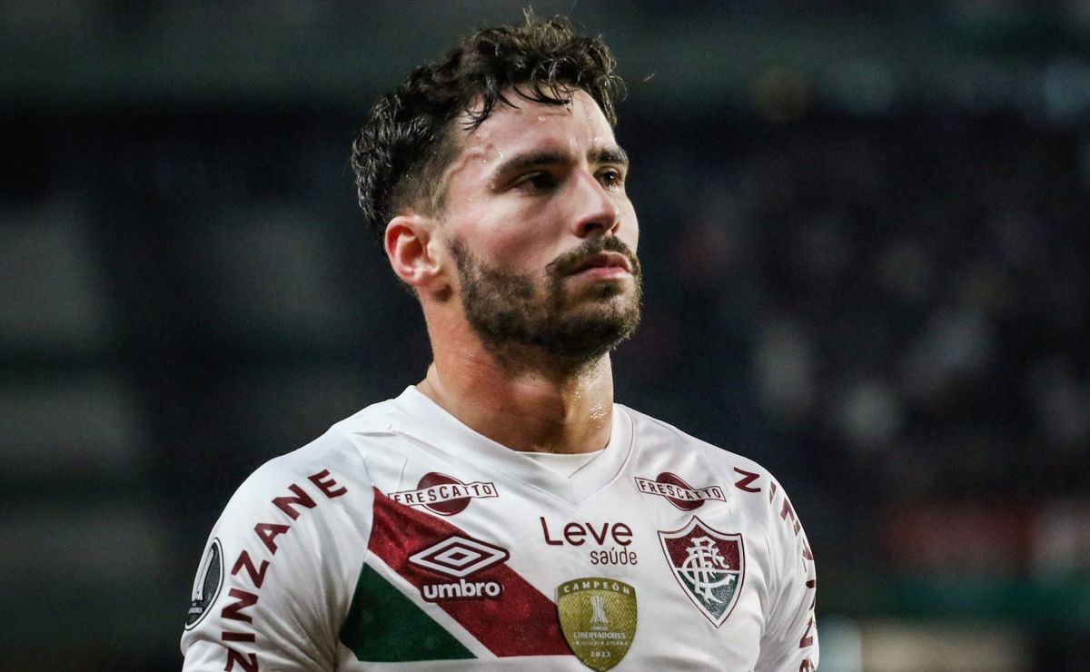 Palmeiras vem com tudo para tentar tirar Martinelli do Fluminense e prepara proposta