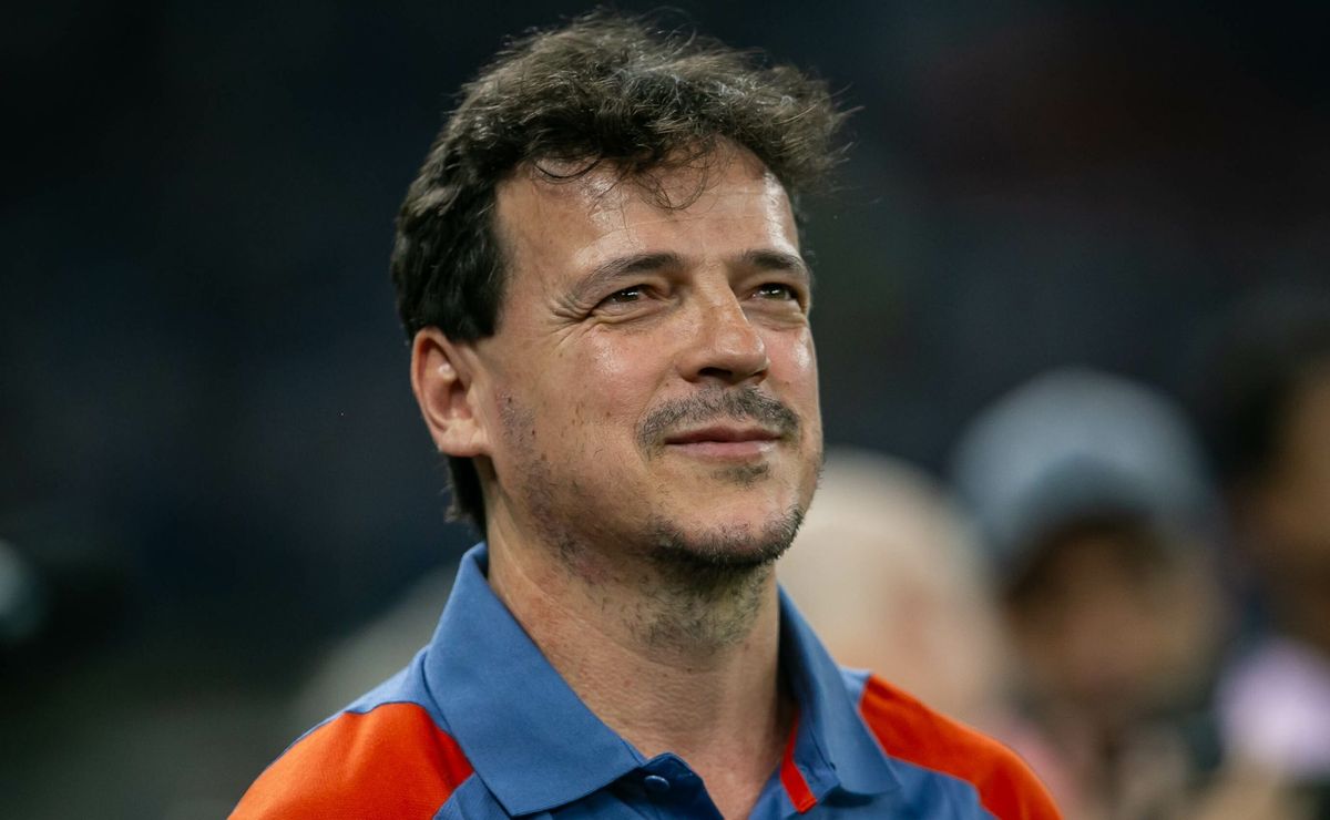 Fernando Diniz ganha 'reforço' no Cruzeiro e Dinenno avança em recuperação da grave lesão