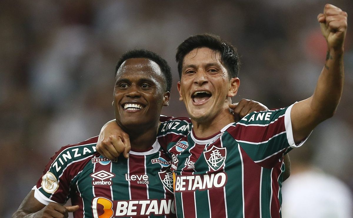 Flamengo busca informações sobre Arias, do Fluminense, e atacante é aprovado por Filipe Luís