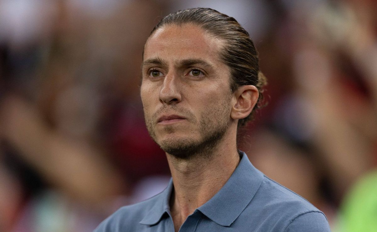 Filipe Luís entra na negociação para trazer Richarlison ao Flamengo em janeiro de 2025