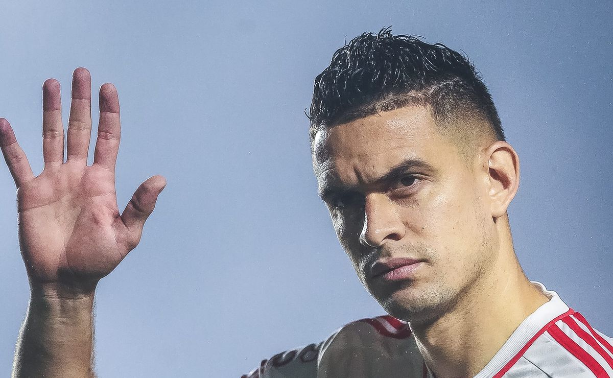 Internacional não recebeu proposta de mais de R$ 70 milhões do River Plate por Rafael Borré