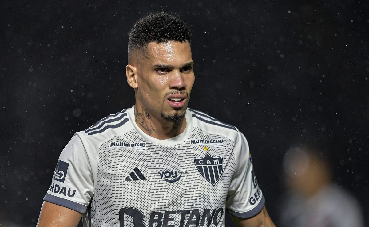 Palmeiras avança na contratação de Paulinho e falta apenas um detalhe para fechar acordo